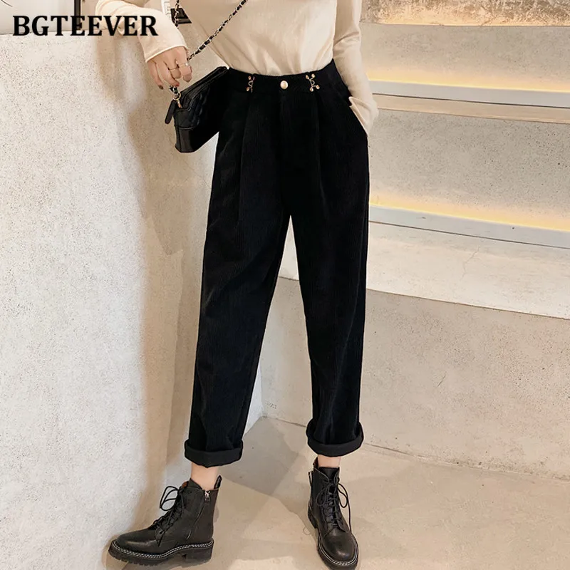BGTEEVER New Fashion Women Corduroy Pants 2021 High Waist Loose Female Harem Trousers Casual Pockets Pantalon Femme
BGTEEVER New Fashion Women Corduroy Pants 2021 High Waist Loose Female Harem Trousers Casual Pockets Pantalon Femme