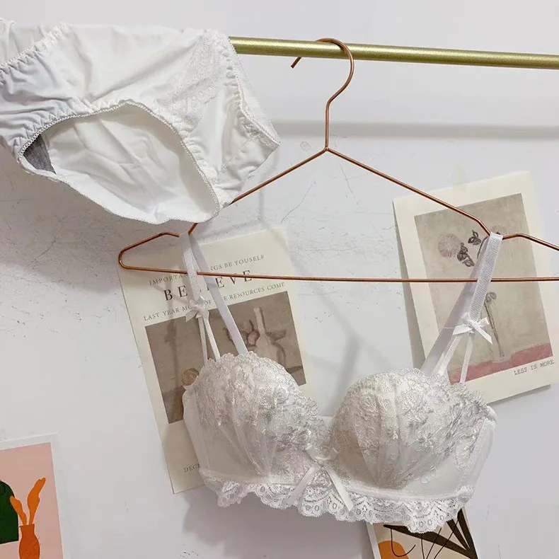 Wriufred Flower Fairy Cute Bra Panties Suit Sexy Gathering Comfortable Lingerie Small Breast Ladies Underwear Bralette Set
Wriufred Flower Fairy Cute Bra Panties Suit Sexy Gathering Comfortable Lingerie Small Breast Ladies Underwear Bralette Set