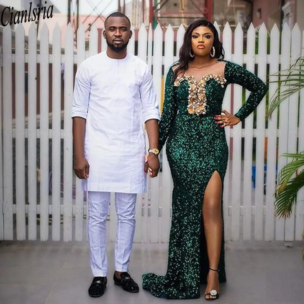 2021 блестящее темно-зеленое платье для выпускного вечера с высоким разрезом
2021 блестящее темно-зеленое платье для выпускного вечера с высоким разрезом