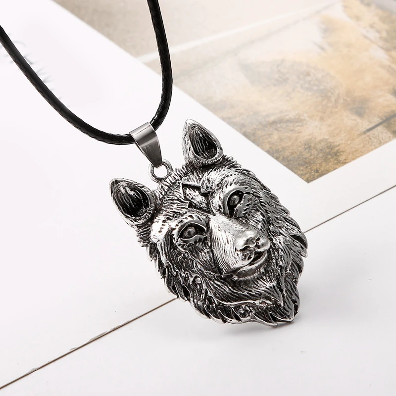 Fashion Men's Alloy Wolf Head Pendant Necklace Casual Party Silver Plated Wolf Totem Amulet Viking Pirate Necklace Jewelry
Fashion Men's Alloy Wolf Head Pendant Necklace Casual Party Silver Plated Wolf Totem Amulet Viking Pirate Necklace Jewelry
