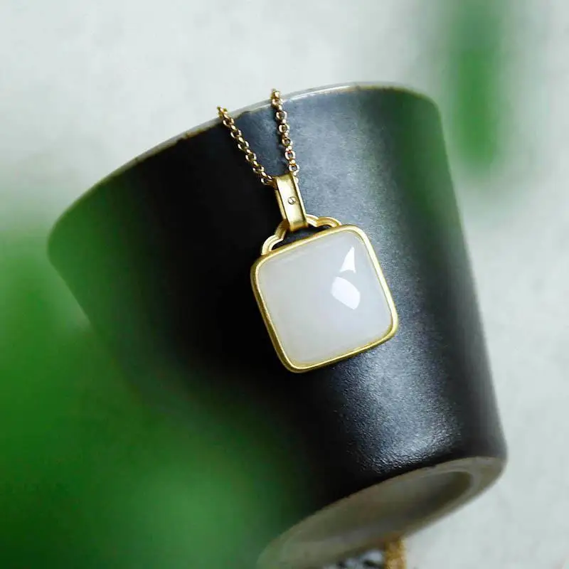 Natural Hetian Jade White Jade White Jade S925 Sterling Silver Pendant Jade Necklace Simple Temperamental Sliver Ornament Clavic
Natural Hetian Jade White Jade White Jade S925 Sterling Silver Pendant Jade Necklace Simple Temperamental Sliver Ornament Clavic