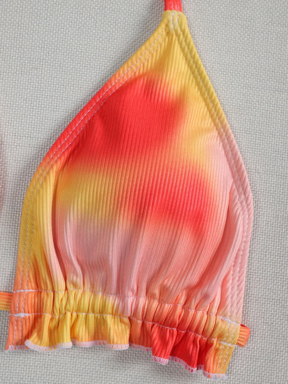 Sexy Print Swimsuit Female Bikini 2021 Women Swimwear Micro Thong Bikini set Brazilian Bather Halter Bathing Suit 
Sexy Print Swimsuit Female Bikini 2021 Women Swimwear Micro Thong Bikini set Brazilian Bather Halter Bathing Suit