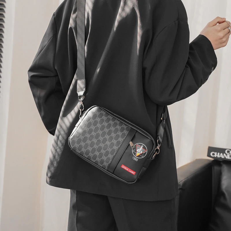 Leather Luxury Handbag Fashion Plaid Designer Men Shoulder/crossbody Bag Men's Sling Messenger Tote Bag Male Flap Bolso Hombre
Leather Luxury Handbag Fashion Plaid Designer Men Shoulder/crossbody Bag Men's Sling Messenger Tote Bag Male Flap Bolso Hombre