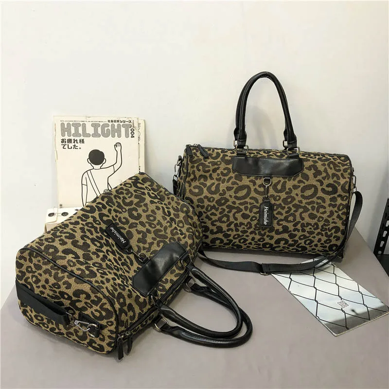 Fashion Travel Bags Women Hand Luggage Duffle Bags Men's Casual Fitness Sports Bag Large capacity Female Shoulder Messenger Bags
Fashion Travel Bags Women Hand Luggage Duffle Bags Men's Casual Fitness Sports Bag Large capacity Female Shoulder Messenger Bags