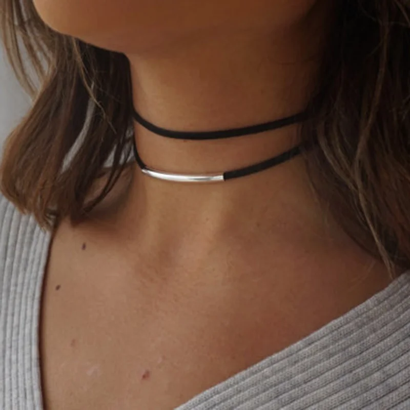New Fashion Bending Tube Velvet Choker Necklace Double Layer Style Torque Black Short Leather Necklace Charm Collier Femme
New Fashion Bending Tube Velvet Choker Necklace Double Layer Style Torque Black Short Leather Necklace Charm Collier Femme