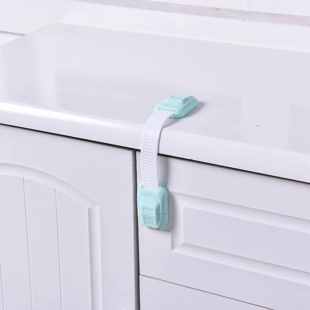 Brand New 5PCS/Set Random Color Safety Care Plastic Lock Drawer Door Cabinet Cupboard Baby Locks Strap Safe Protection Props
Brand New 5PCS/Set Random Color Safety Care Plastic Lock Drawer Door Cabinet Cupboard Baby Locks Strap Safe Protection Props