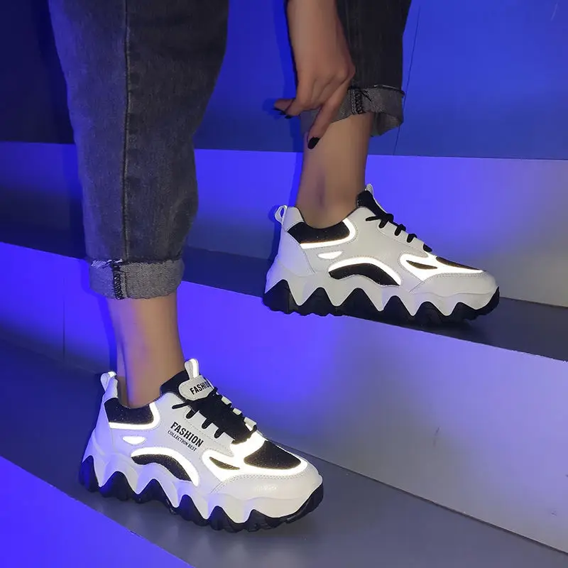 Women Chunky Sneakers Vulcanize Shoes Korean Fashion New Female Black White Platform Thick Sole Running Casual Shoe Woman 5cm
Women Chunky Sneakers Vulcanize Shoes Korean Fashion New Female Black White Platform Thick Sole Running Casual Shoe Woman 5cm