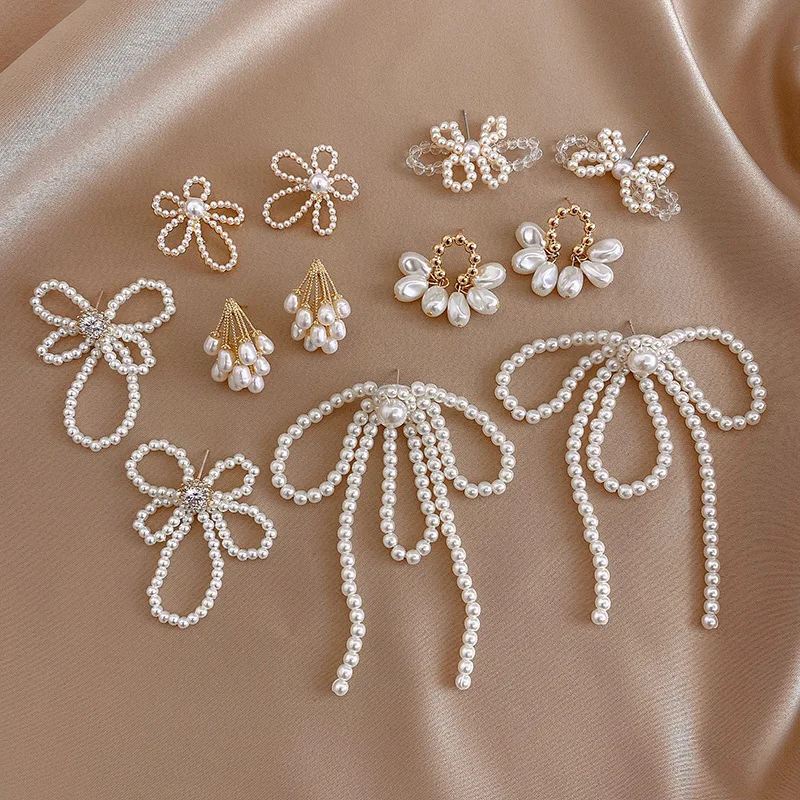 Fashion Geometry Baroque Pearl Earrings for Women 2020 New Temperament Bowknot Tassel Bride Jewelry Trendy
Fashion Geometry Baroque Pearl Earrings for Women 2020 New Temperament Bowknot Tassel Bride Jewelry Trendy