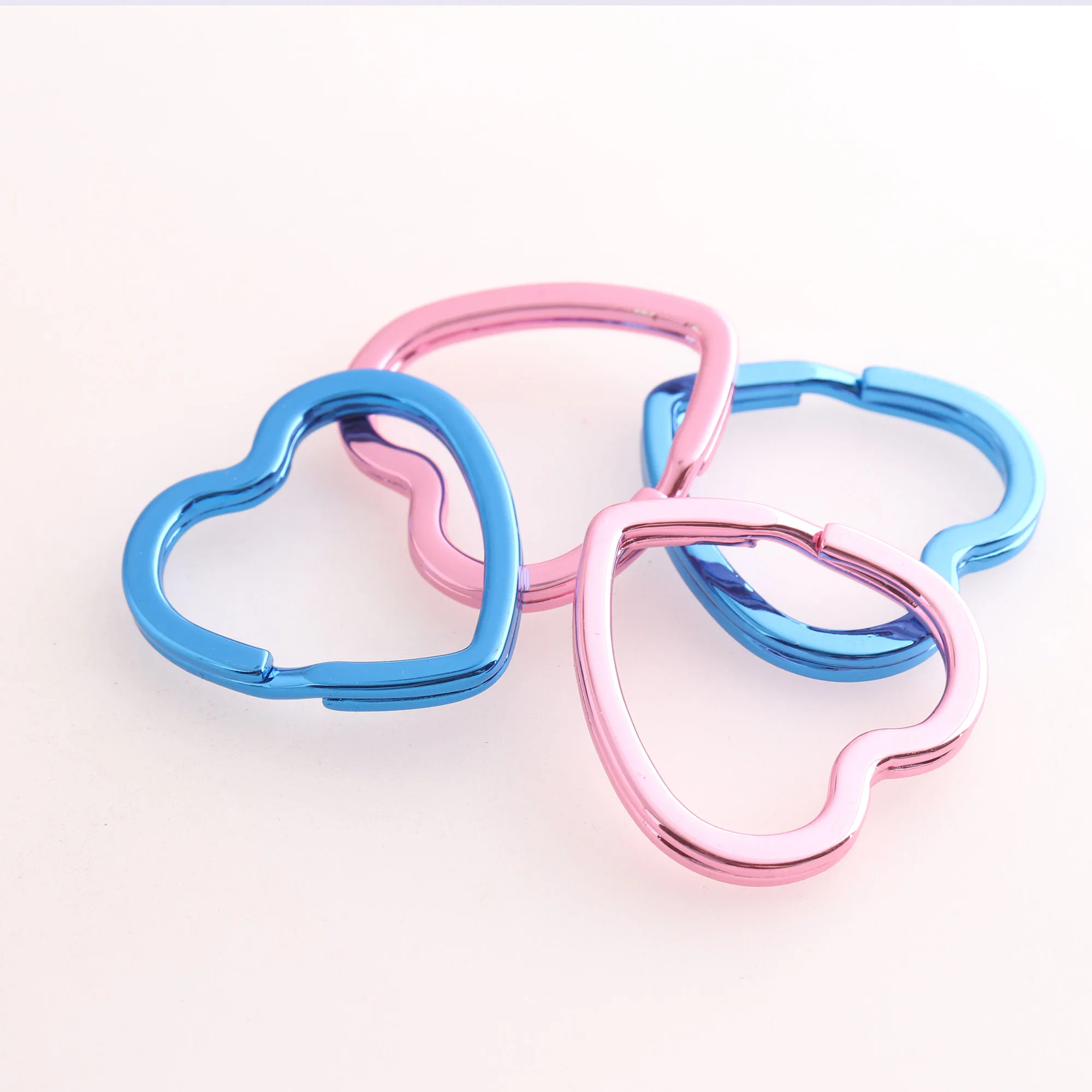 Pink Color Heart Shape Keyrings Metal Keychains Blue Split Rings for Key Chain Wholesale Lanyard Findings
Pink Color Heart Shape Keyrings Metal Keychains Blue Split Rings for Key Chain Wholesale Lanyard Findings