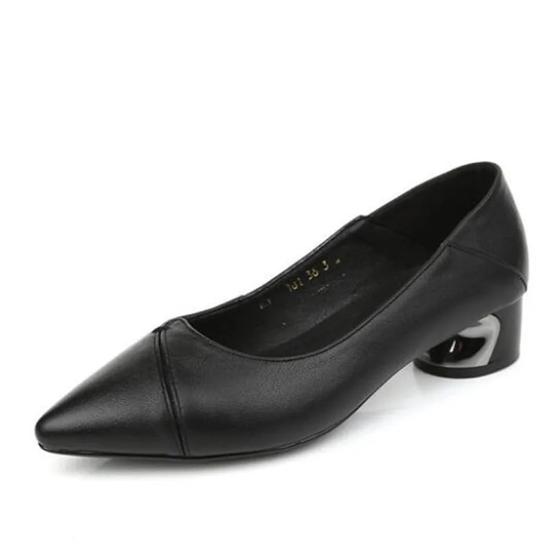 High Quality Cowhide Pointed Toe Shoes Women High Heel Shoes 2022 Spring Shoes Fashion Leather Shoes Large Size Black Beige 
High Quality Cowhide Pointed Toe Shoes Women High Heel Shoes 2022 Spring Shoes Fashion Leather Shoes Large Size Black Beige
