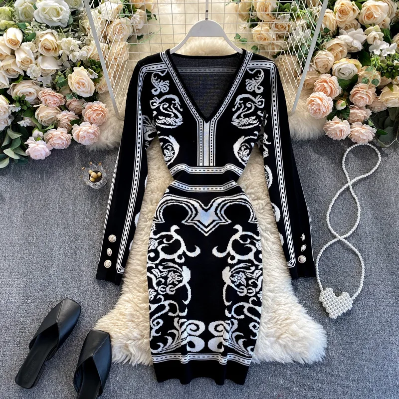 Print Knitted Dress Women Autumn Winter Sexy Fashion Bodycon Long-Sleeve Party Chic Midi Dresses V-neck Slim Sweater L573
Print Knitted Dress Women Autumn Winter Sexy Fashion Bodycon Long-Sleeve Party Chic Midi Dresses V-neck Slim Sweater L573
