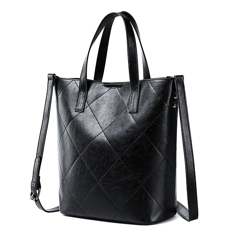 European American Retro Portable Women's Bag With Oil Wax PU Leather Black Diamond Lattice Fashion Pattern Diagonal Cross Bag
European American Retro Portable Women's Bag With Oil Wax PU Leather Black Diamond Lattice Fashion Pattern Diagonal Cross Bag