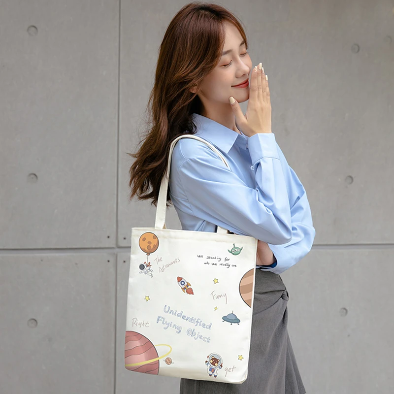 Women's Shoulder Bag Large Capacity Canvas Shopper Bag Fashion Casual Summer Female Student Cloth Tote Handbags
Women's Shoulder Bag Large Capacity Canvas Shopper Bag Fashion Casual Summer Female Student Cloth Tote Handbags