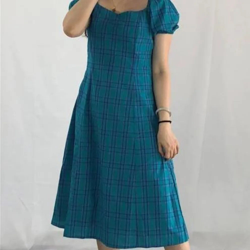 Large size women's dress Xiangyang girl square collar check dress simple summer new
Large size women's dress Xiangyang girl square collar check dress simple summer new