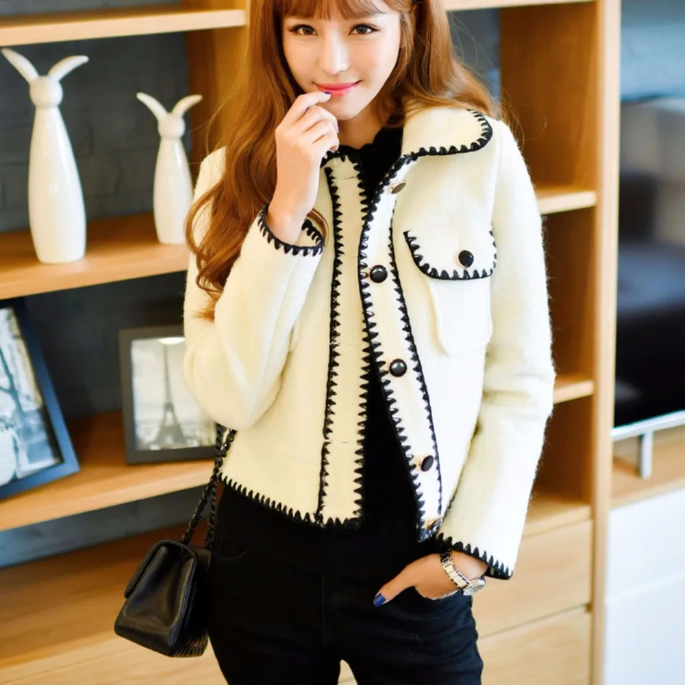 Woman Autumn and Winter Short Wool Coat Long Sleeve Black and White Cute Jacket Office Ladies Fashion Down Jacket High Quality
Woman Autumn and Winter Short Wool Coat Long Sleeve Black and White Cute Jacket Office Ladies Fashion Down Jacket High Quality