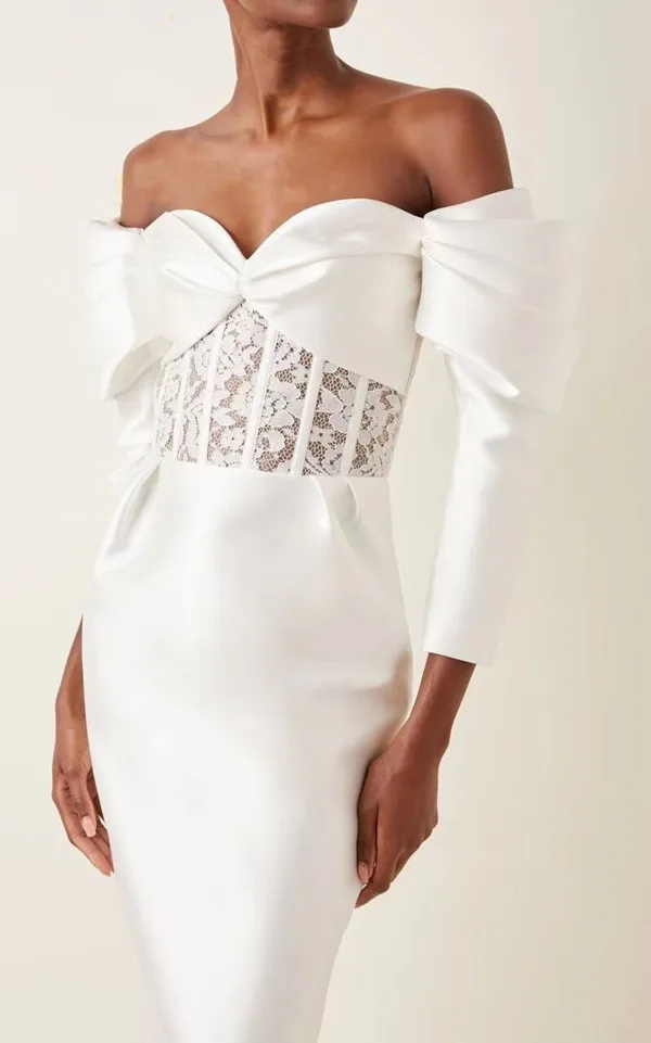 2021 spring and summer European and American banquet dress sexy one neck lace splicing white bra Dress Medium Length
2021 spring and summer European and American banquet dress sexy one neck lace splicing white bra Dress Medium Length