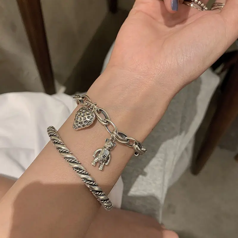 Sterling Silver Bracelet Women Fashion Jewelry Popular Boys Day Gift S925 Girl Charm Personalized Customized Couple
Sterling Silver Bracelet Women Fashion Jewelry Popular Boys Day Gift S925 Girl Charm Personalized Customized Couple