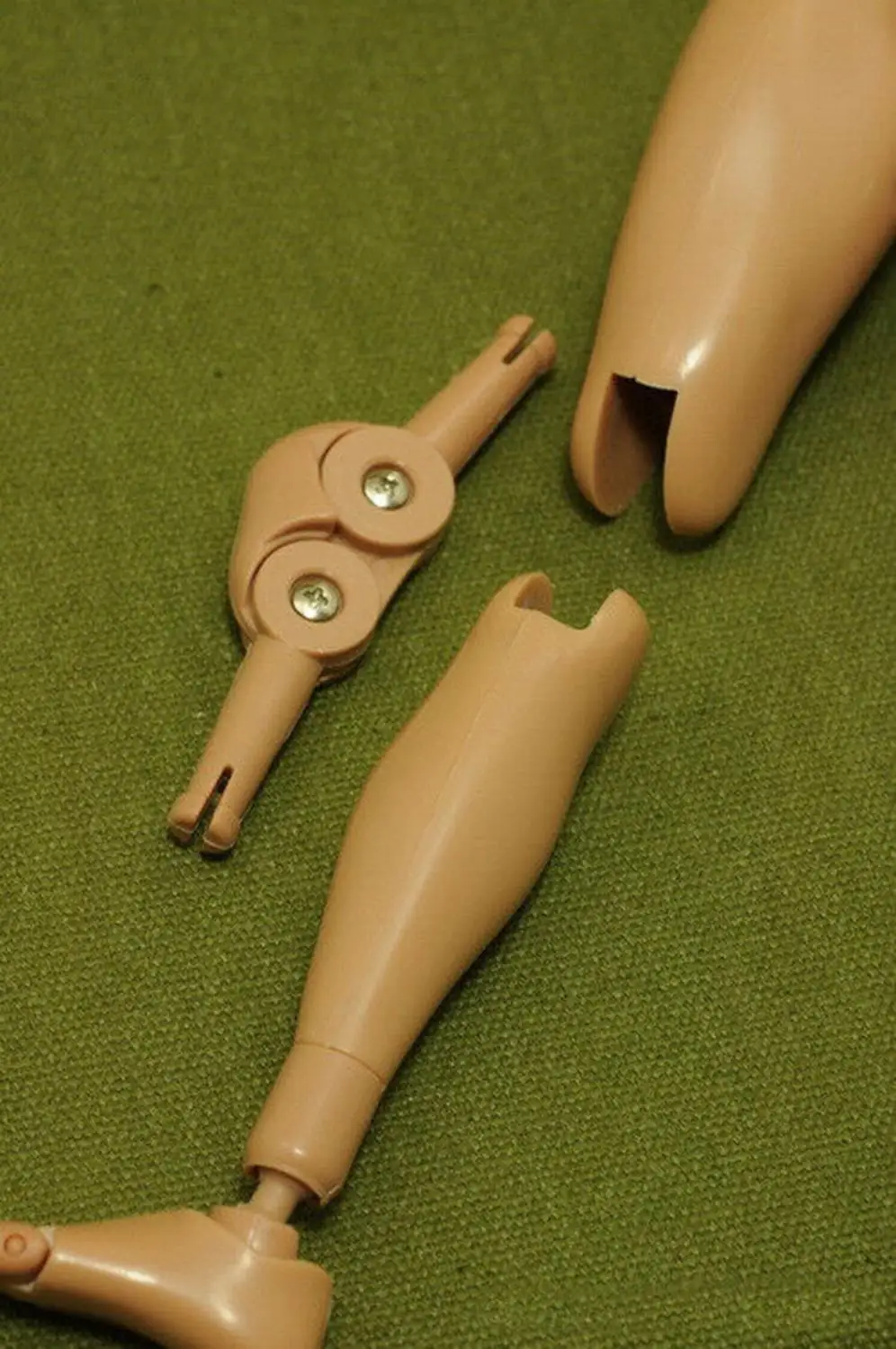 Hot sell 1/6 Scale B002 Man Male light Skin wide shoulder joint Body For 12" Hot Toys Custom Doll Head Sculpt Figures
Hot sell 1/6 Scale B002 Man Male light Skin wide shoulder joint Body For 12" Hot Toys Custom Doll Head Sculpt Figures