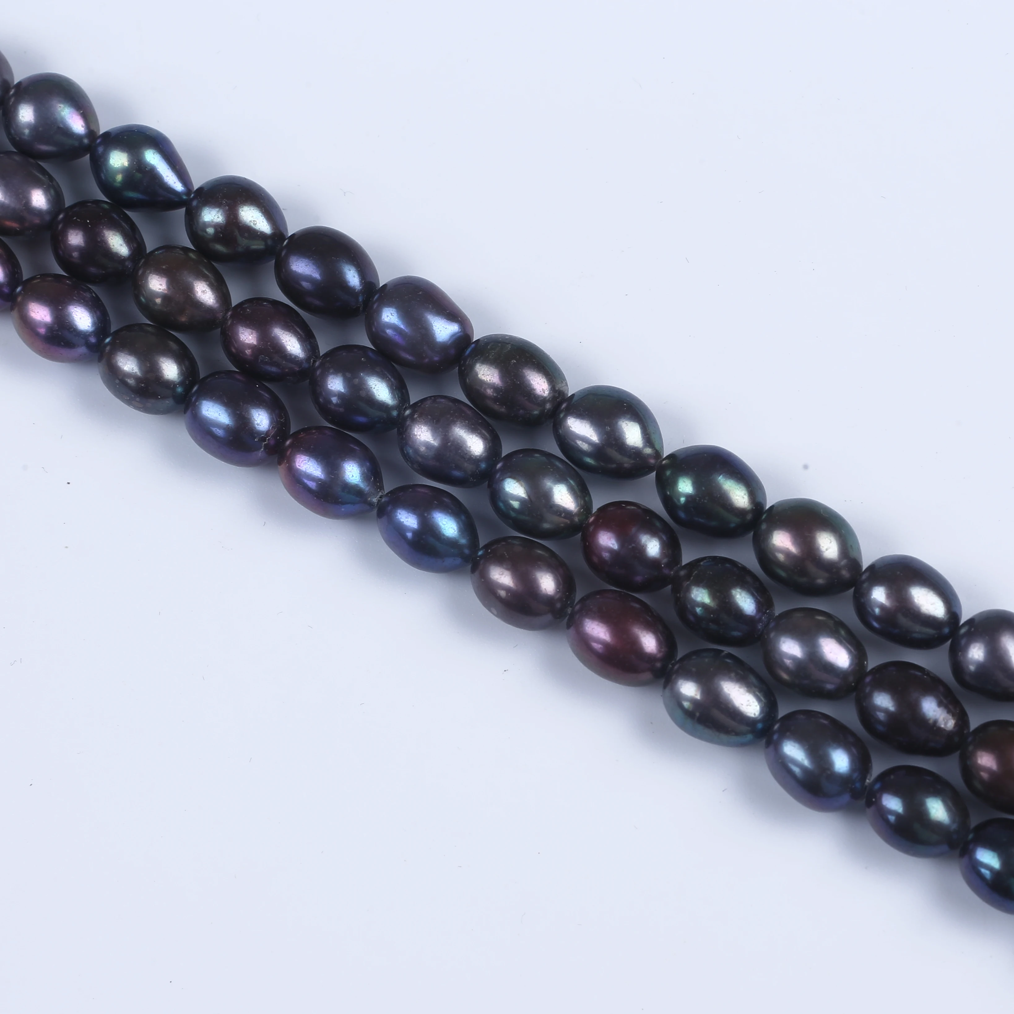 Оптовая продажа жемчужин 9-10 мм в форме черного риса
Оптовая продажа жемчужин 9-10 мм в форме черного риса