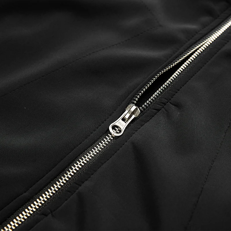 CPTOPSTONEY COMPANY Men's soft shell sports jacket Autumn and winter Hooded Jacket, plush and thickened Fashion casual coat
CPTOPSTONEY COMPANY Men's soft shell sports jacket Autumn and winter Hooded Jacket, plush and thickened Fashion casual coat
