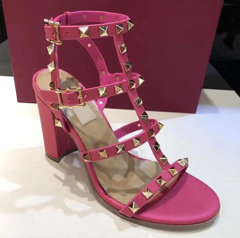 stud caged block heel Leather Sandals Open toe high heels classic luxury brand leather strap luxury Buckled ankle strap shoes
stud caged block heel Leather Sandals Open toe high heels classic luxury brand leather strap luxury Buckled ankle strap shoes