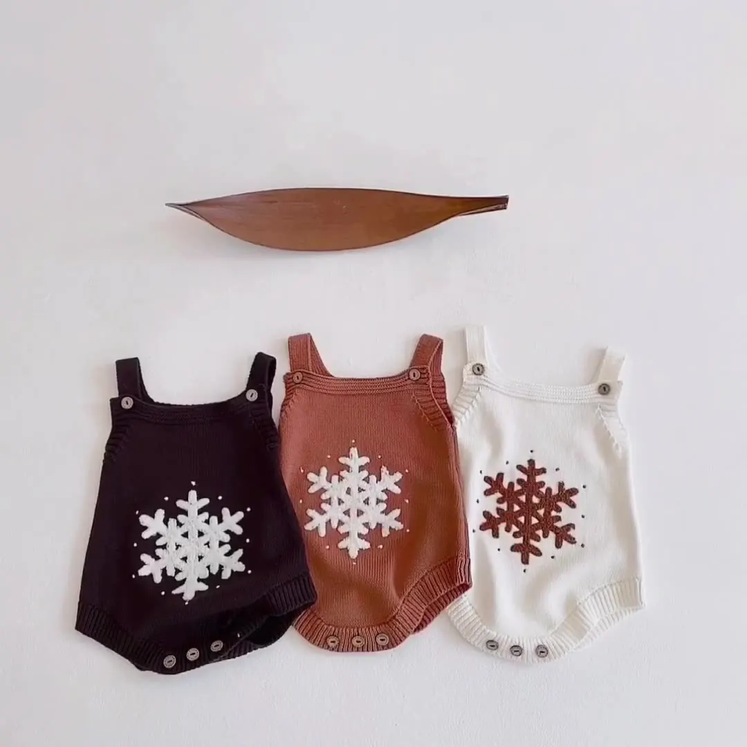 ins 2022 Spring and Autumnt baby products unisex baby flower strap haha knitted jumpsuit fart triangle climbing suit
ins 2022 Spring and Autumnt baby products unisex baby flower strap haha knitted jumpsuit fart triangle climbing suit