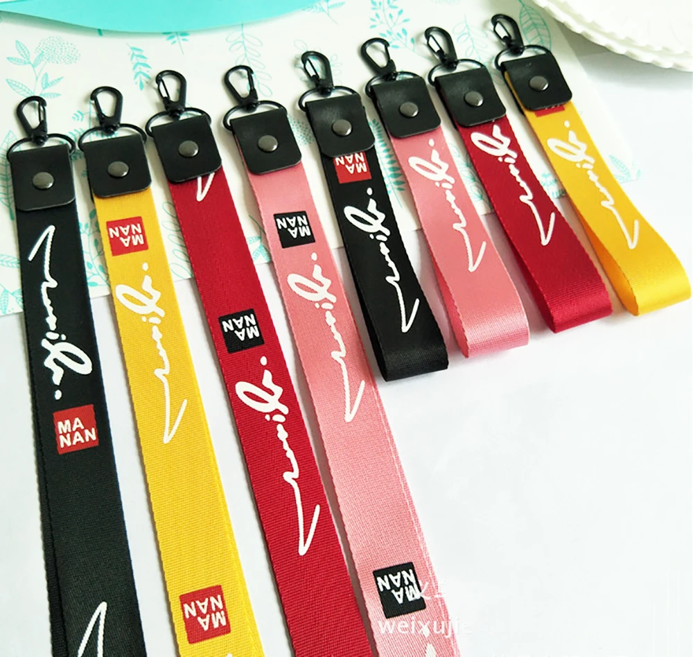 Fashion DIY Ribbon Band Keychain for Women Men Bag Charms Key Ring Long Ribbons Phone Case Ma Nan Cute Key Chain Boyfriend Gift
Fashion DIY Ribbon Band Keychain for Women Men Bag Charms Key Ring Long Ribbons Phone Case Ma Nan Cute Key Chain Boyfriend Gift