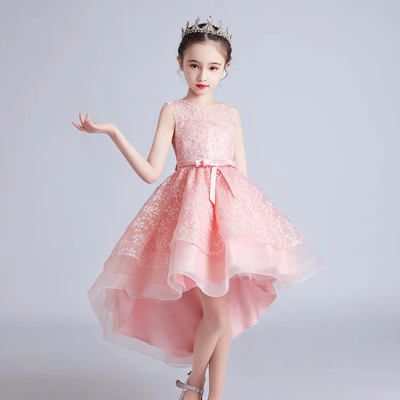 Teenage girls dressed in summer clothes elegant party princess long tulle baby girls lace dressed in wedding ceremony
Teenage girls dressed in summer clothes elegant party princess long tulle baby girls lace dressed in wedding ceremony