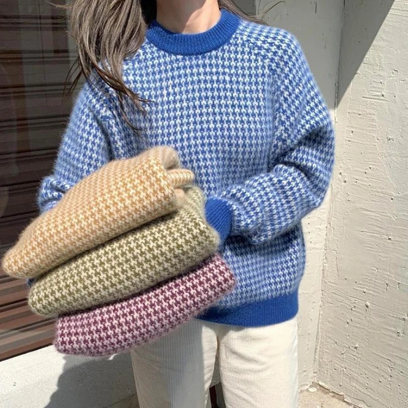 Korean Style Cashmere Houndstooth Sweater for Women Winter Fashion Casual Loose Color Plaid Short Pullover Knitted Top
Korean Style Cashmere Houndstooth Sweater for Women Winter Fashion Casual Loose Color Plaid Short Pullover Knitted Top