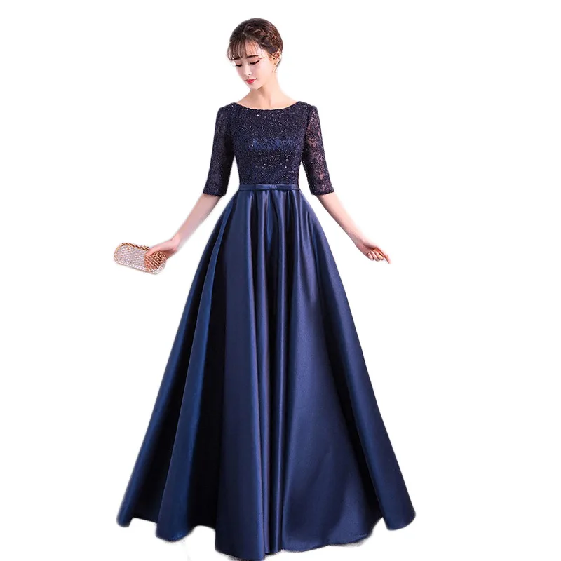 Navy Blue Evening Dresses Long Half Sleeves Lace Applique Prom Party Gowns A Line Zipper Back Floor Length Woman Formal Occasion
Navy Blue Evening Dresses Long Half Sleeves Lace Applique Prom Party Gowns A Line Zipper Back Floor Length Woman Formal Occasion