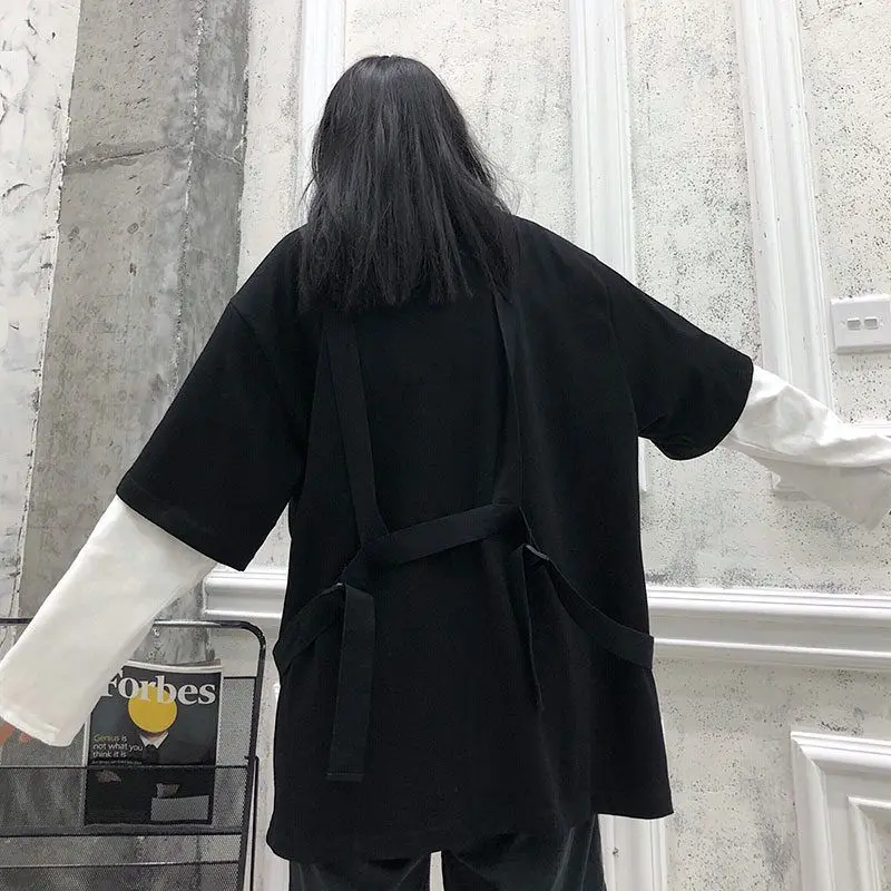 Winter European and American tooling style fake two-piece tooling printed women's T-shirt Harajuku loose lace women's top
Winter European and American tooling style fake two-piece tooling printed women's T-shirt Harajuku loose lace women's top