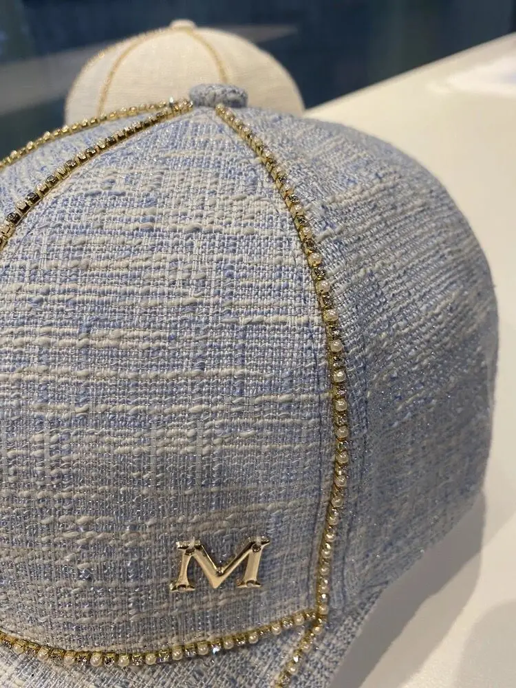 2021 Spring New Women Rhinestone Letter M Baseball Caps Adjustable Hip Hop Fashion Shiny Hats Outdoor Travel All-match Caps
2021 Spring New Women Rhinestone Letter M Baseball Caps Adjustable Hip Hop Fashion Shiny Hats Outdoor Travel All-match Caps