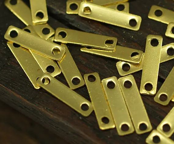 

100 Raw Brass Rectangle Connector (9 x 2mm) brs 613