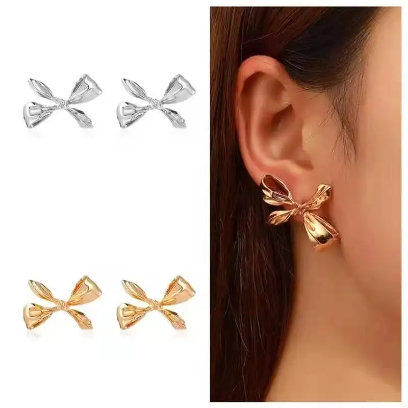 Vintage Bow Stud Earrings Simple Cute Gold Color Irregular Bowknot Earring for Women Fashion Korean Wedding Jewelry Wholesale
Vintage Bow Stud Earrings Simple Cute Gold Color Irregular Bowknot Earring for Women Fashion Korean Wedding Jewelry Wholesale