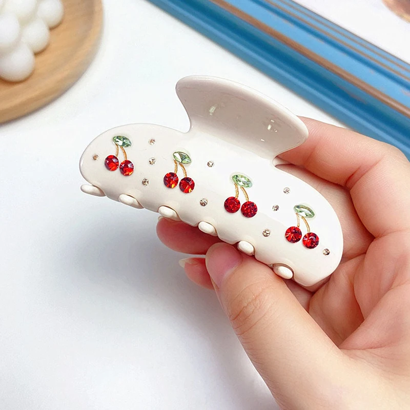 Rhinestone Cherry Acrylic Hair Claw Clip Vintage Romantic Crab Hair Clips Hairpins Women Makeup Crab Hairpin Hair Accessories
Rhinestone Cherry Acrylic Hair Claw Clip Vintage Romantic Crab Hair Clips Hairpins Women Makeup Crab Hairpin Hair Accessories