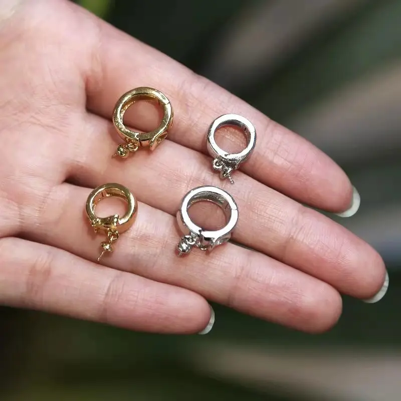 Hobbyworker Hot Sale 10mm Round Bead Disc Connecting Buckle for DIY Bracelet Necklace Key Chain Jewelry Making Accessories A0083
Hobbyworker Hot Sale 10mm Round Bead Disc Connecting Buckle for DIY Bracelet Necklace Key Chain Jewelry Making Accessories A0083