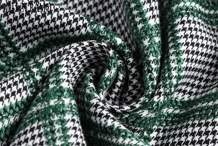 MIUXIMAO Top Quality 2019 Fall Winter Dress Women Full Sleeve Plaid Vintage Casual Silm Office Dress Women Vestido with Belt 
MIUXIMAO Top Quality 2019 Fall Winter Dress Women Full Sleeve Plaid Vintage Casual Silm Office Dress Women Vestido with Belt