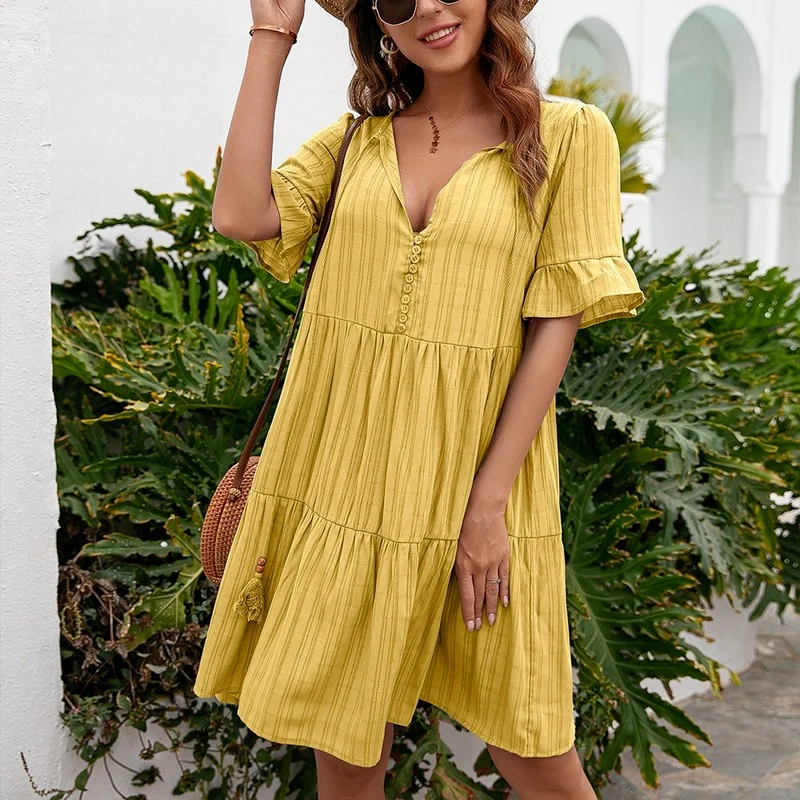 2021 spring and summer new women's loose casual dress 5-point sleeve medium length V-neck dress
2021 spring and summer new women's loose casual dress 5-point sleeve medium length V-neck dress