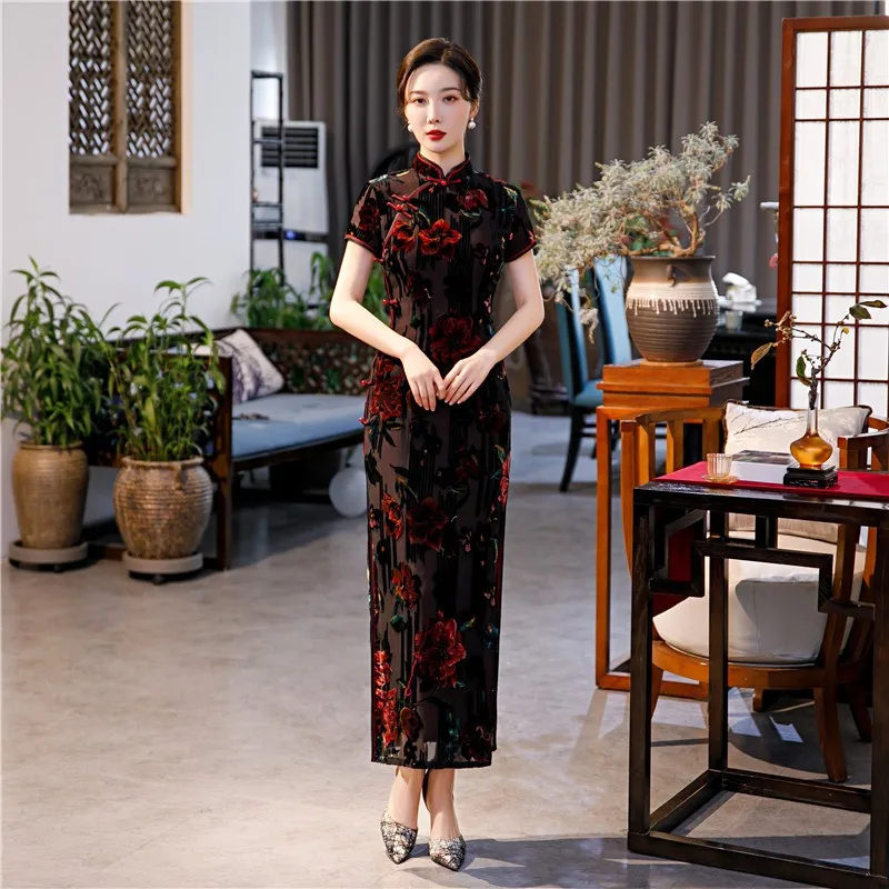 Plus Size 3XL 4XL Chinese Cheongsams Velour Female Sexy Qipao Floral Mandarin Collar Dresses Side Split Slim Banquet Vestidos
Plus Size 3XL 4XL Chinese Cheongsams Velour Female Sexy Qipao Floral Mandarin Collar Dresses Side Split Slim Banquet Vestidos