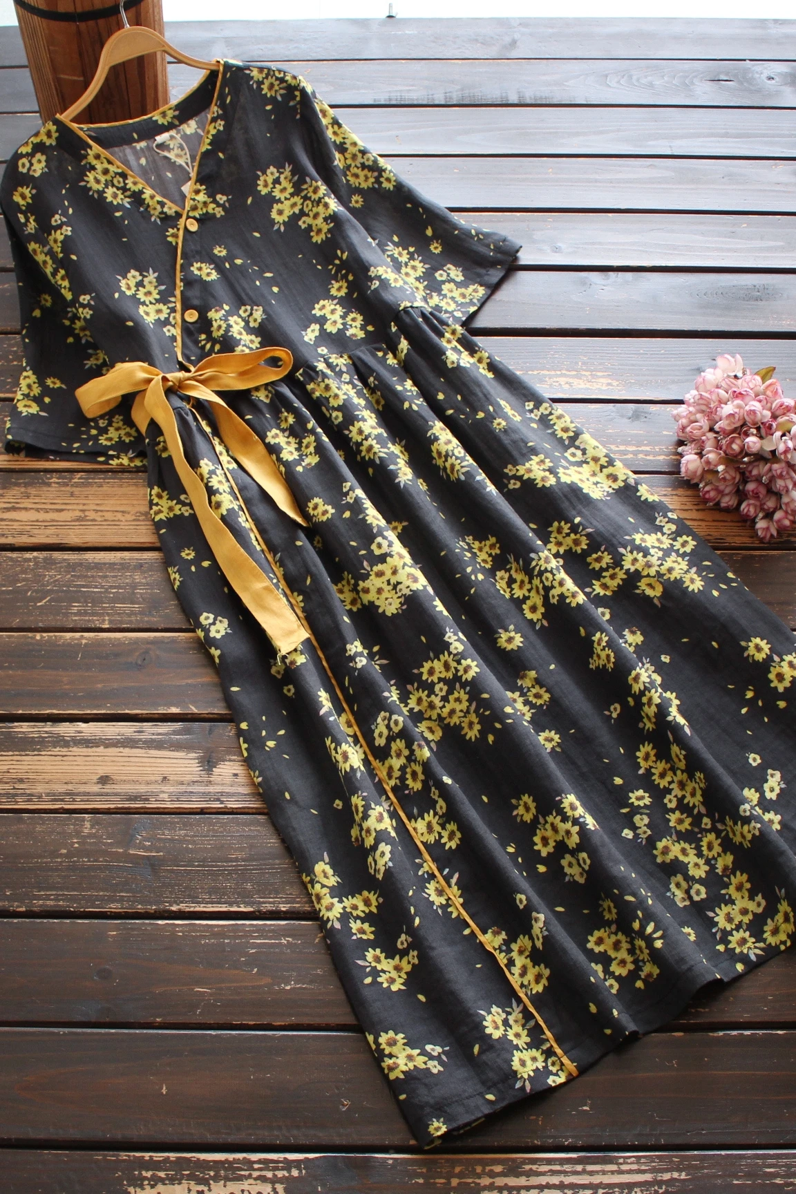 Summer New Sexy V-neck Lace Up Printed Floral Ramie Dress Loose Casual Daily Wear
Summer New Sexy V-neck Lace Up Printed Floral Ramie Dress Loose Casual Daily Wear