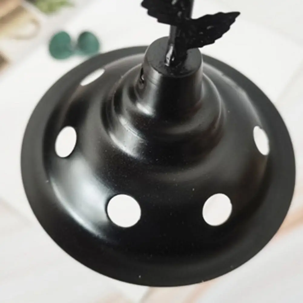 1Pcs Retro Candlestick Antique Tealight Candle Holder Portable Photography Props Home Decor Thicken Iron Practical Metal Holder 
1Pcs Retro Candlestick Antique Tealight Candle Holder Portable Photography Props Home Decor Thicken Iron Practical Metal Holder