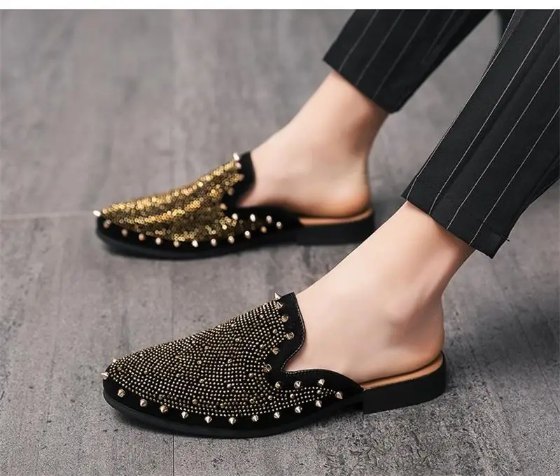 New Men's Shoes Fashion Trend Casual High-end Black Imitation Suede Gold Rivet Size Rule Decoration Comfortable Half Drag 3KC209
New Men's Shoes Fashion Trend Casual High-end Black Imitation Suede Gold Rivet Size Rule Decoration Comfortable Half Drag 3KC209