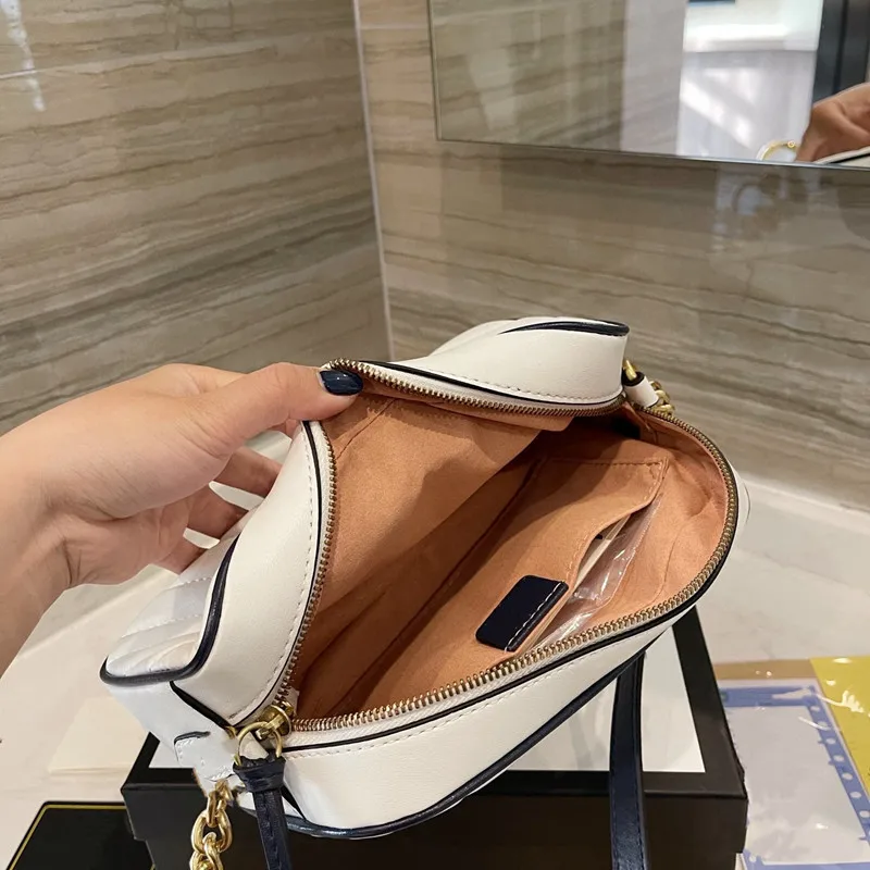 116460 2021 new fashion ladies camera bag trend all-match ladies shoulder bag messenger bag women handbags
116460 2021 new fashion ladies camera bag trend all-match ladies shoulder bag messenger bag women handbags