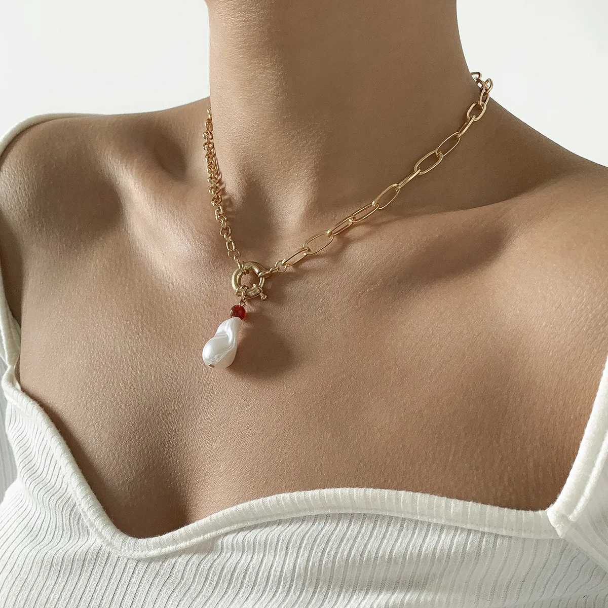 Fashion Chain Pearl Necklace For Women Baroque Pearl Metal Charm Pendants Necklaces Choker Bead Chain Jewelry Gifts
Fashion Chain Pearl Necklace For Women Baroque Pearl Metal Charm Pendants Necklaces Choker Bead Chain Jewelry Gifts