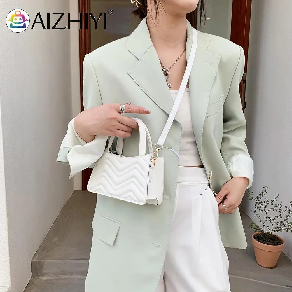 Vintage Women Weave Pattern Embossing PU Leather Bags Luxurious Chains Bag Messenger Bag Top-Handle Mini Handbags
Vintage Women Weave Pattern Embossing PU Leather Bags Luxurious Chains Bag Messenger Bag Top-Handle Mini Handbags