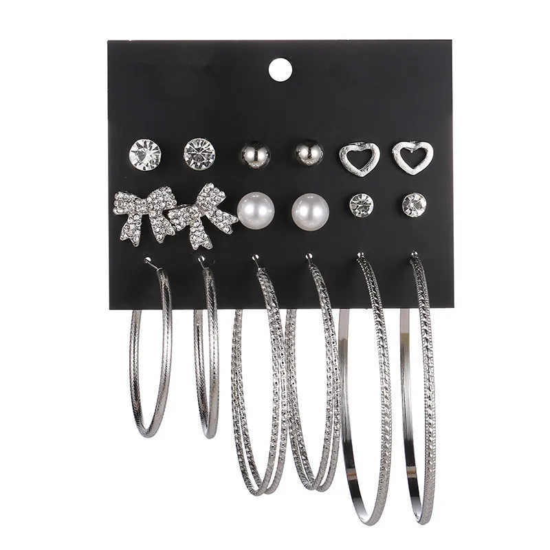 Bowknot Love Circle Earrings Exaggerated Pearl Rhinestone Earrings Set Gift New Fashion Women Jewelry 9 Pairs/Set Gold Silver
Bowknot Love Circle Earrings Exaggerated Pearl Rhinestone Earrings Set Gift New Fashion Women Jewelry 9 Pairs/Set Gold Silver