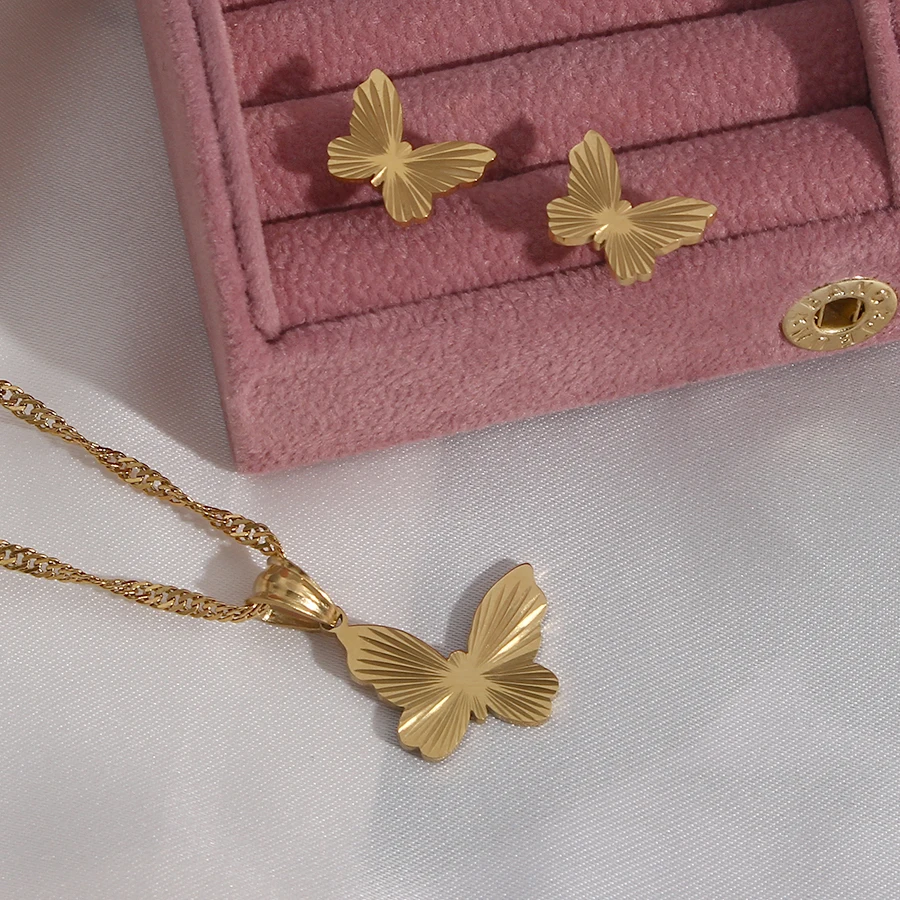 2021 Summer Hot Tarnish Free Stainless Steel Texture Butterfly Stud Earring Pendant Necklaces Gold Butterfly Jewelry Set
2021 Summer Hot Tarnish Free Stainless Steel Texture Butterfly Stud Earring Pendant Necklaces Gold Butterfly Jewelry Set