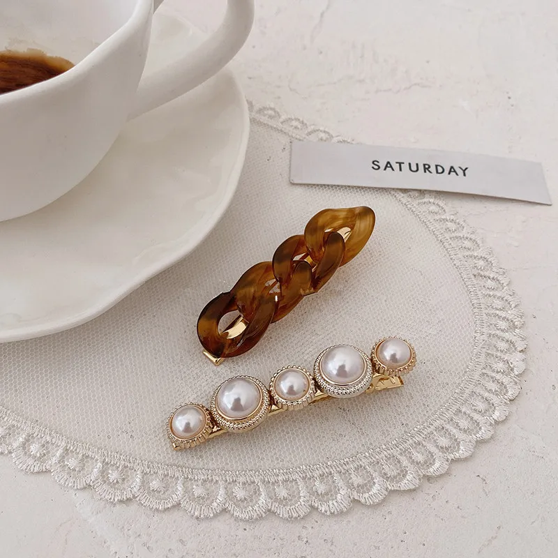 2PCS/SET Korean Chic Women Baby Girl Pearl Hairpin Acrylic Hair Clips INS Barrettes Kids Headwear Bebes Accesorios
2PCS/SET Korean Chic Women Baby Girl Pearl Hairpin Acrylic Hair Clips INS Barrettes Kids Headwear Bebes Accesorios