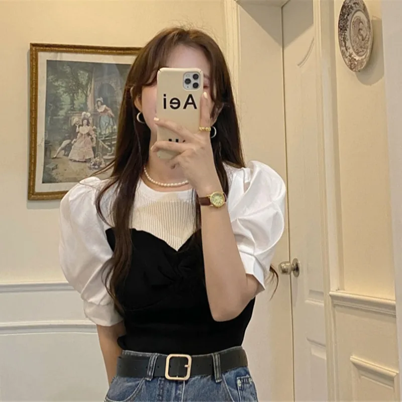 French slim temperament splicing knit sweater women 2021 new summer thin ice silk short-sleeved T-shirt top
French slim temperament splicing knit sweater women 2021 new summer thin ice silk short-sleeved T-shirt top