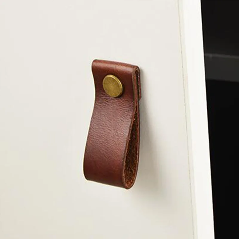 Soft Leather Pull Handle Europe Style Soft Minimalist Door Cupboard Drawer Kitchen Cabinet Dresser Knobs Furniture Hardware
Soft Leather Pull Handle Europe Style Soft Minimalist Door Cupboard Drawer Kitchen Cabinet Dresser Knobs Furniture Hardware